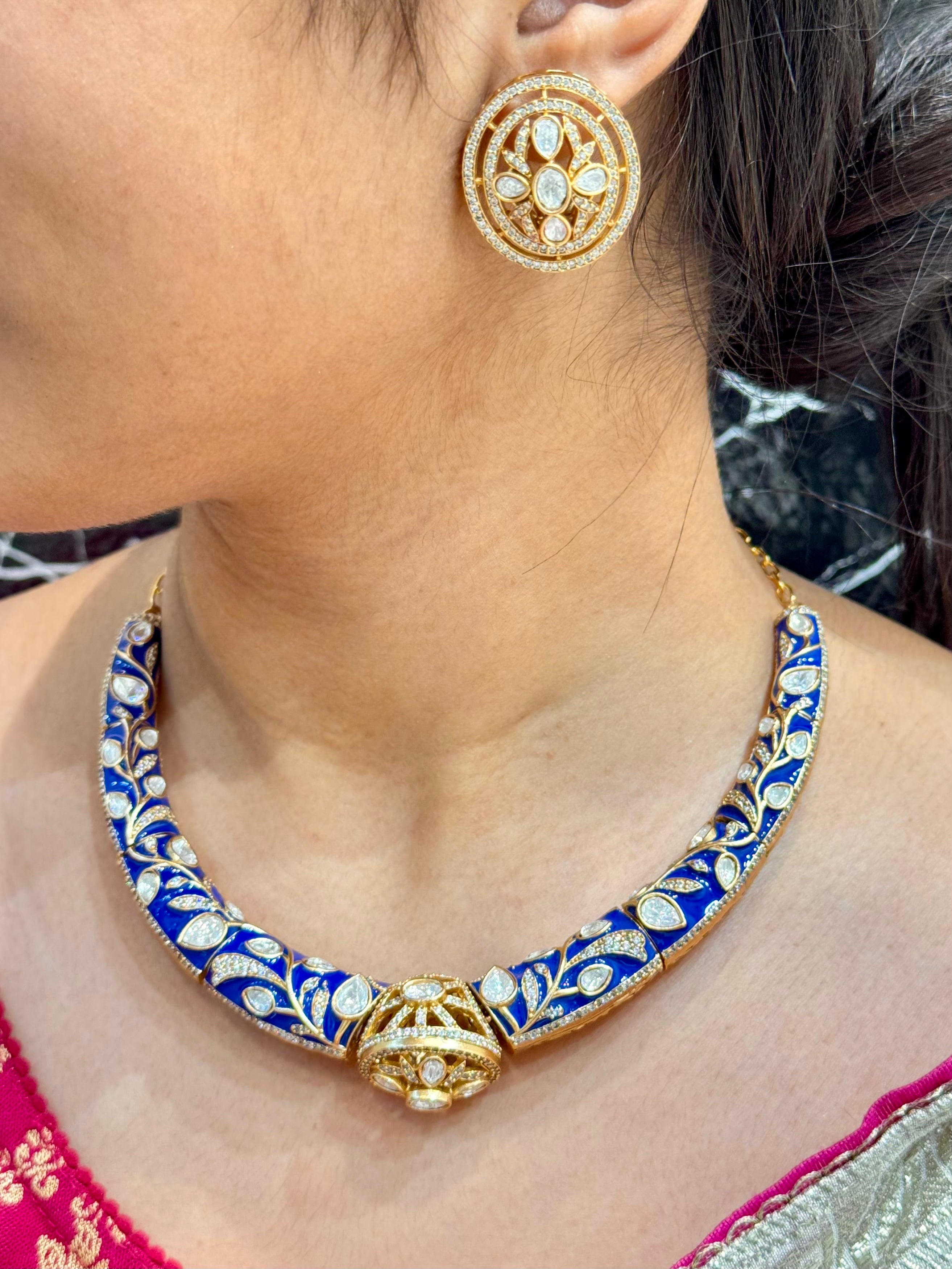 KRITI NECKLACE