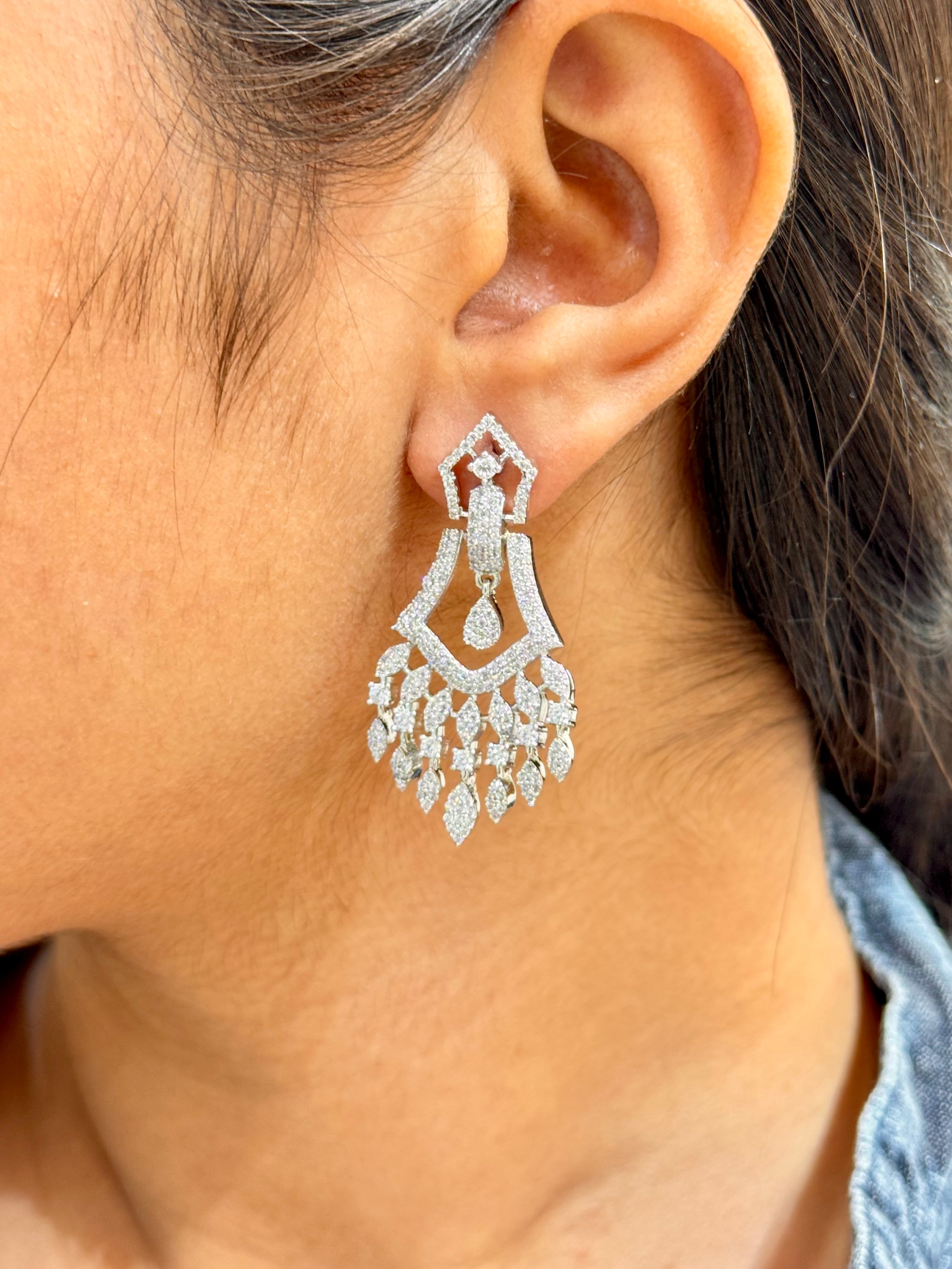 SIYA EARRING